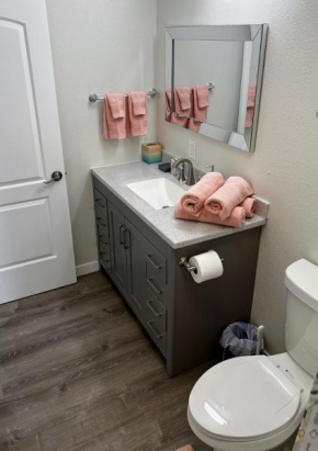 Anchorage midtown apartment-Wyoming 2